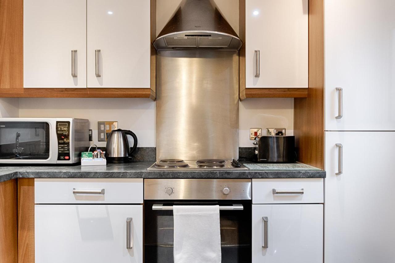Parking, Balcony, Fully Equipped Kitchen Apartment Swansea Luaran gambar