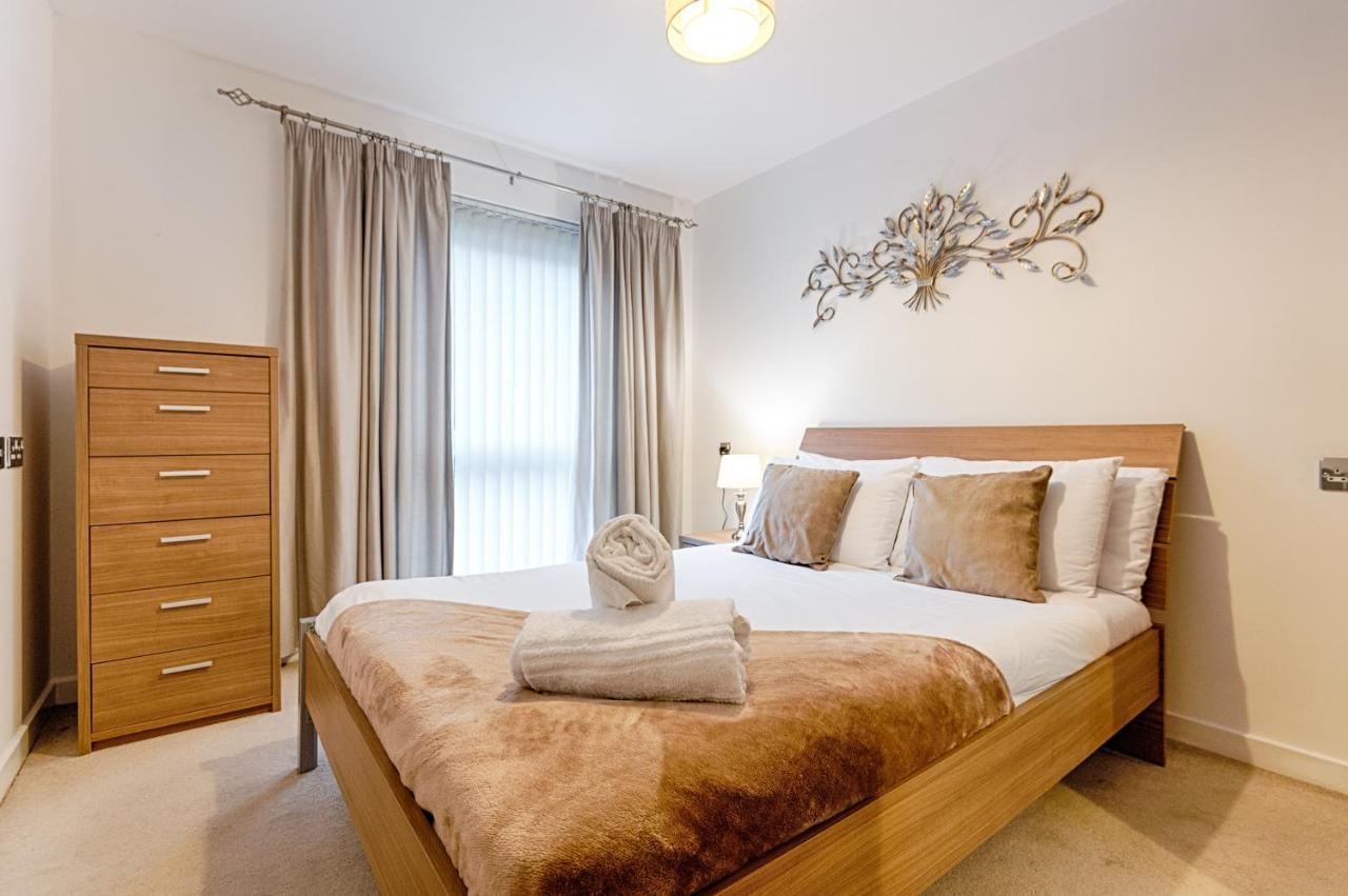 Parking, Balcony, Fully Equipped Kitchen Apartment Swansea Luaran gambar